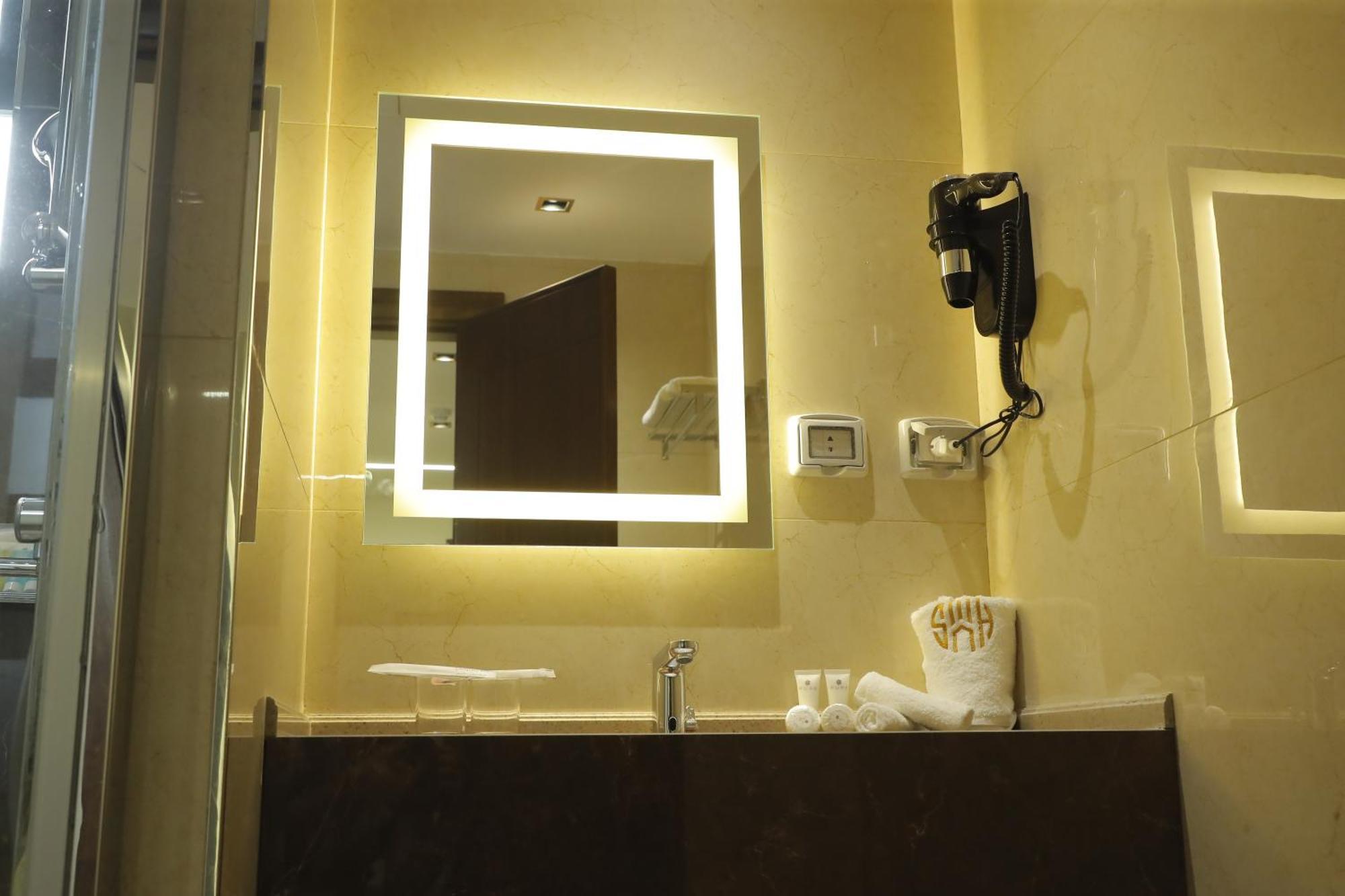 Soho Midtown Hotel Ash Shumaysani Kültér fotó